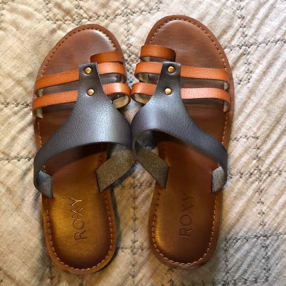 Roxy sandals